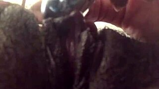 pink pussy so tight, wanna see?