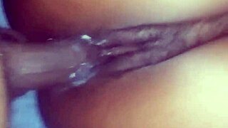 como grita cuando se la entierro toda y le saco cremita a esta colombiana peluda