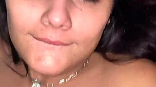 While They Split My Vagina I Send Greetings To My Followers