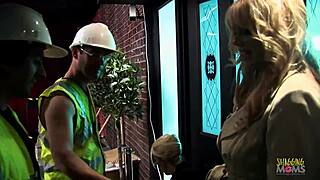 Jestem dziwką biorącą faciale od budowlaniaków