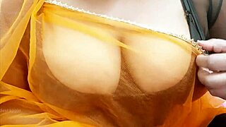 Ever seen a Singapore milf flash huge boobs?