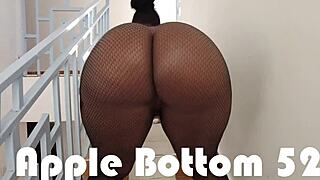 Does Ebony Babe Take Big Dick Deep?