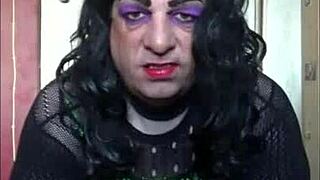 I, sissy crossdresser, shoot load on floor after cumming