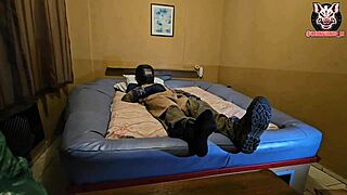 Trailer for Mijo e Porra with married black welder