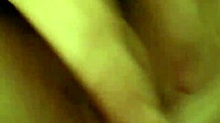 amateur wife’s wet pussy teased by littlefeet35 in homemade clip