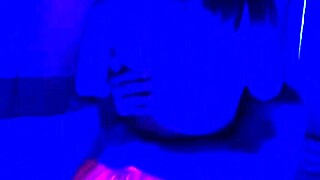 Happy halloween, let's see that big ass couple