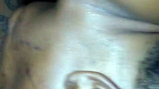 Amateur Satin Sheetz Giving Head Snippet