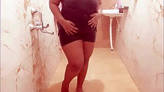 Myanmar MILF Taking SHOWER In Bathing Scene