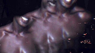 Emme white recebe visita em seu quarto e acaba delirando de tesão