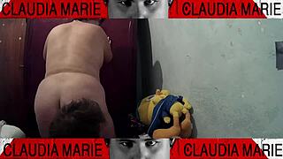 Hey, you like watching her get eaten out before dinner?