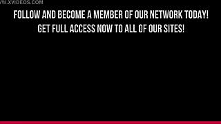 Jasmine Webb in threesome? Check her natural boobs!