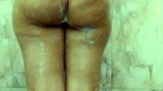 Big Boobs Girlfriend Fingering Her Tight Slit in Bathroom With Hindi Chat.