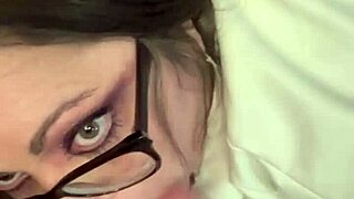 Sexy Minxycme Sucking Dildo Moaning!