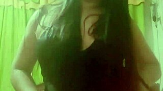 Real morena culona asks, Want to see my big ass?