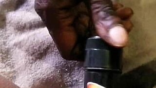 Nybutterscotch's new toy: husband watches her masturbate and squirt close up