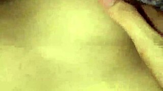 Bé, come lick my cousin while she sleeps tonight