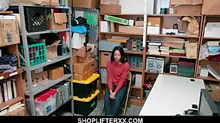 damn, cute teen 18+ caught stealing sucks mall cop!