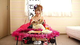 Ever seen a yankee girl in cosplay give wild blowjobs?