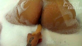gordita passes casting in the jacuzzi with an erect dildo