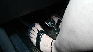 Barfu� in flip flops driving