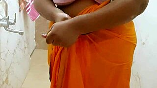 Indian Girl with Sexy Big Boobs in Saree