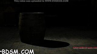 وااو، شرموطة سمراء حلوة تتدلع على زب صناعي عملاق مع ألعاب!