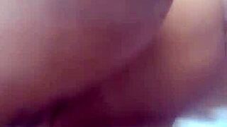 gordinha shows off her sexy bbw body for the camera 😏.