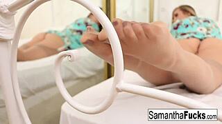 Samantha explores foot and stocking fetish