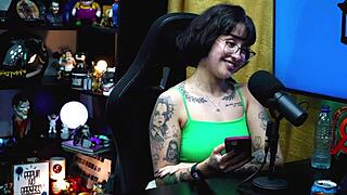 Martina oliveira avalia o pauzão do ruan ela ficou com tesão vendo podcast pópum no barraco completo no sheer