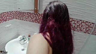 Stepsister, come here so I can fuck your pussy until it's filled with cum.