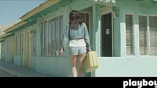 Brunette alexandra tyler poses outdoors showing her boobs 😍