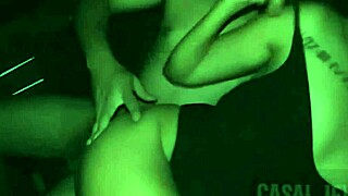 Novinha dando a buceta pro seu macho após chegar do encontro toda arregaçada