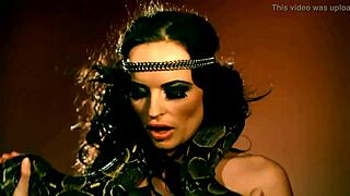 i dance with my big uncensored tits