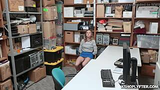 Jason Foreskin Suapin Aften Opal Kontol Besar Deepthroat di Kerja