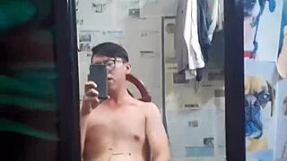 Vietnamese Gay Top Sucks Big Cock