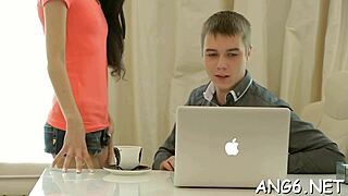 Stud Drives Teen Playgirl Insane With Passionate Pussy Licking In POV