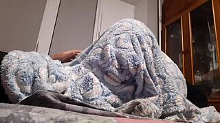 In Cold Apartment Amateurs Create Fuck-Room To Warm Up Girls Orgasm From Licking And Fucking