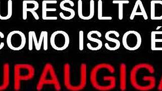 A branquinha shows off her big butt, wanting attention