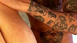 Tipper Enchanted By My Wife Pleases Me Unknowingly In Interactive Amateur Session