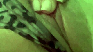 i rub my fat bbw pussy until it's wet