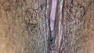 look at this latina milf's close up ass