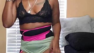 Naejae twerks her big ass and grinds pussy on pole