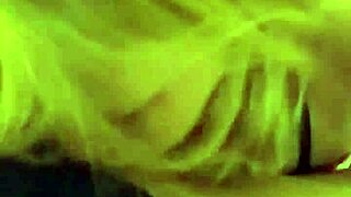 Snavset blond luder der snyder