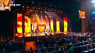 i love seeing anna semenovich's nipples in this video