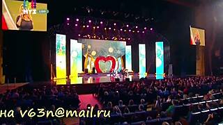 i love seeing anna semenovich's nipples in this video