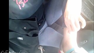 Smell my super smelly feet in pantyhose and stockings?