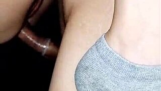 la hermanita monta y come semen