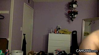 Nympho Amerika Liar Ngegas di Webcam