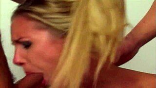 How does this whore handle two cocks at once?