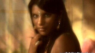 Dreamy Indian brunette girlfriend explores sensual solo play in detail